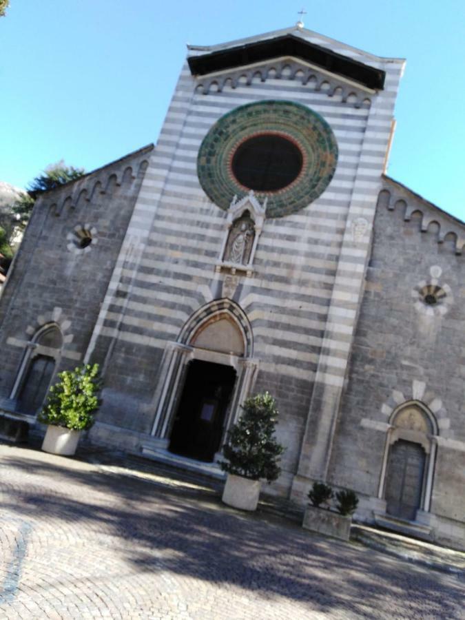Appartement Il Porticciolo à Bellano Extérieur photo